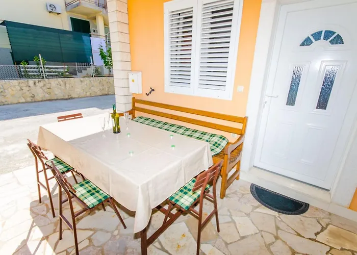 Ivana Tr -two Bedroom With Terrace A1 特罗吉尔