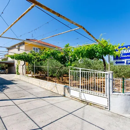 Ivana Tr -two Bedroom With Terrace A1 *